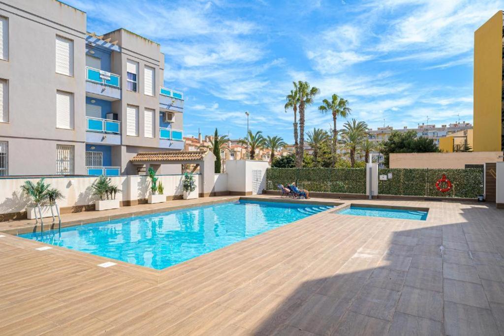 Brilliant Apartment Cibeles Торевьиа Экстерьер фото